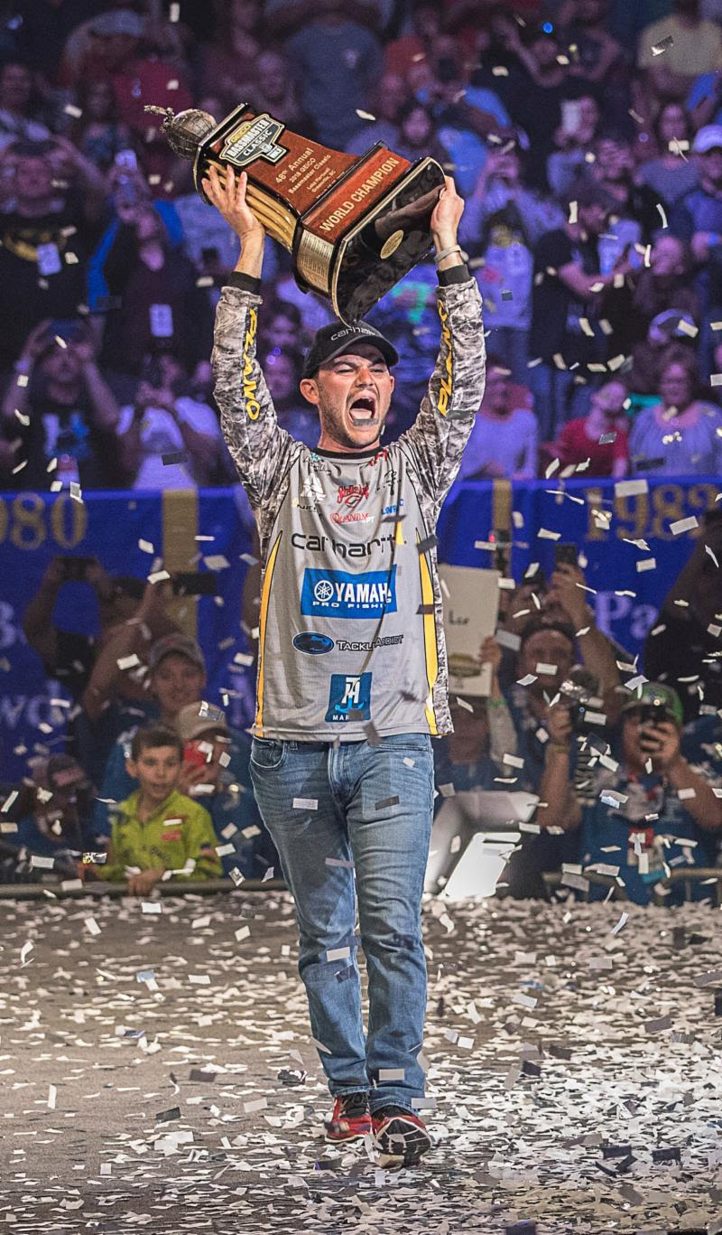 Mossy Oak Fishing Team Pro Jordan Lee  Casts for 3rd Bassmaster Classic Championship in a Row
