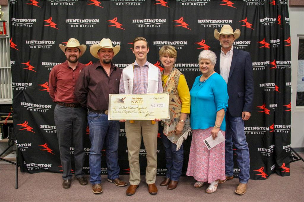 Texas senior receives 2019 NWTF national scholarship