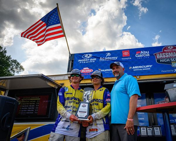 Morris & Smith Win Back-to-Back Mossy Oak Fishing Bassmaster High School Series National Championships