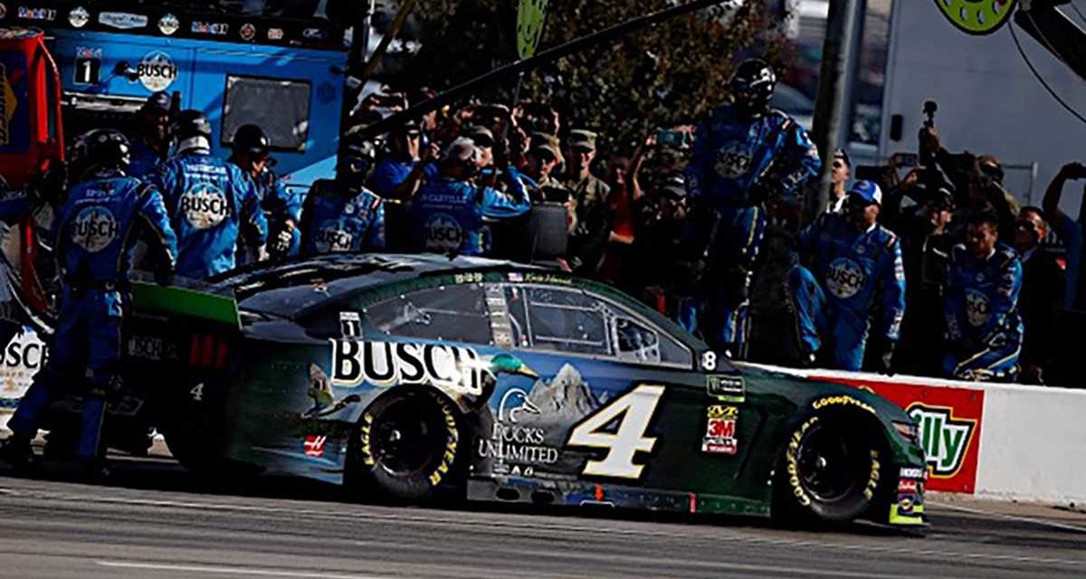 DU Car Dominates at Texas Motor Speedway